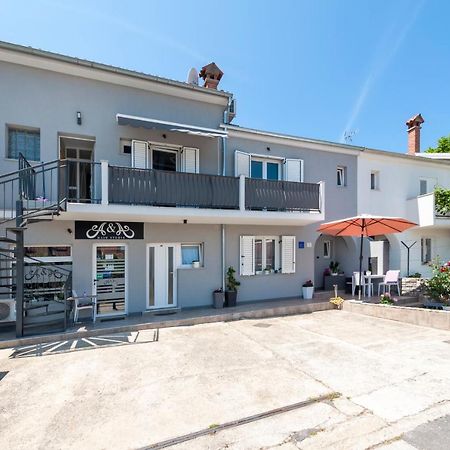 Apartment Biggy Ровинь Экстерьер фото