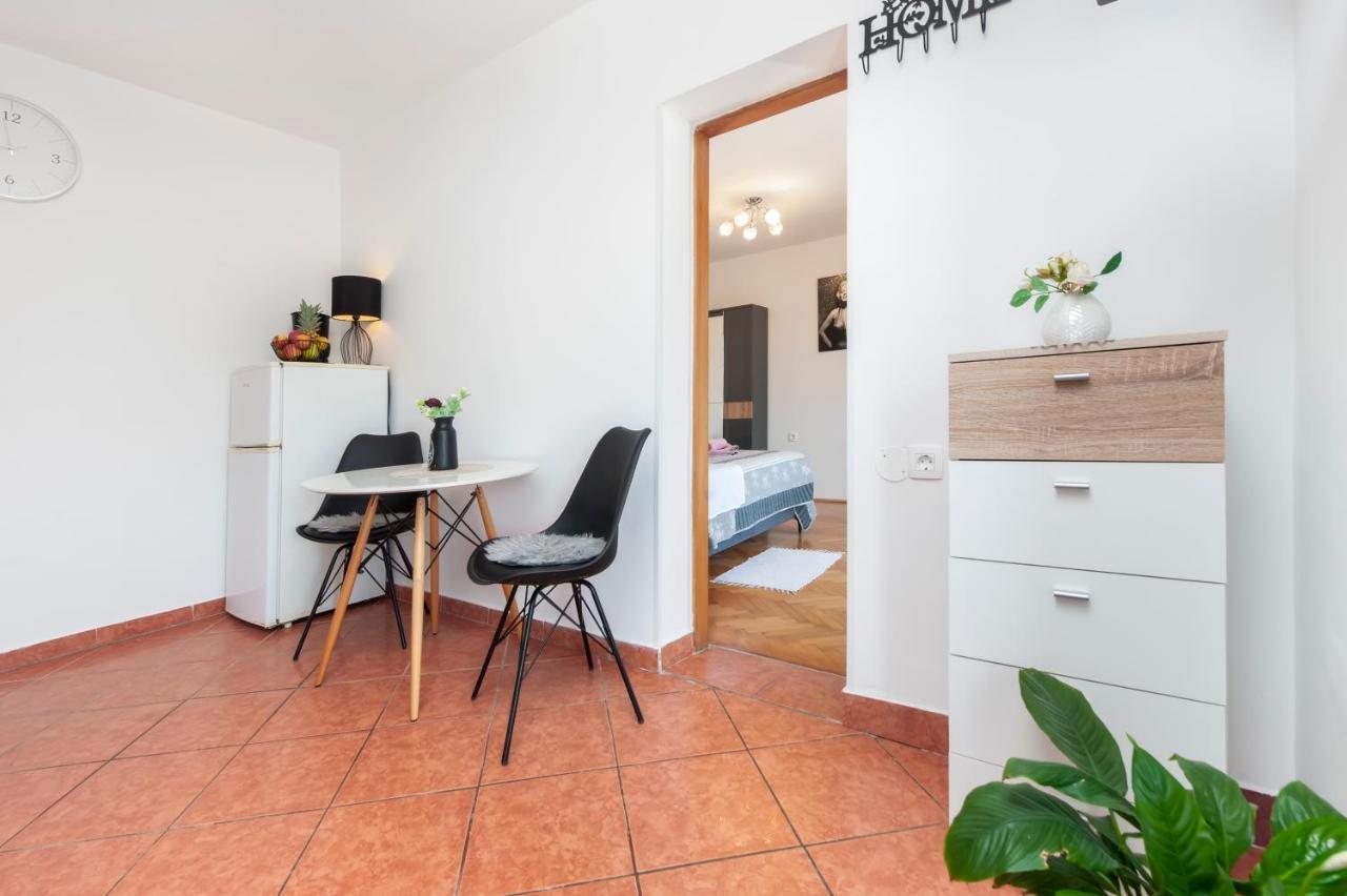 Apartment Biggy Ровинь Экстерьер фото